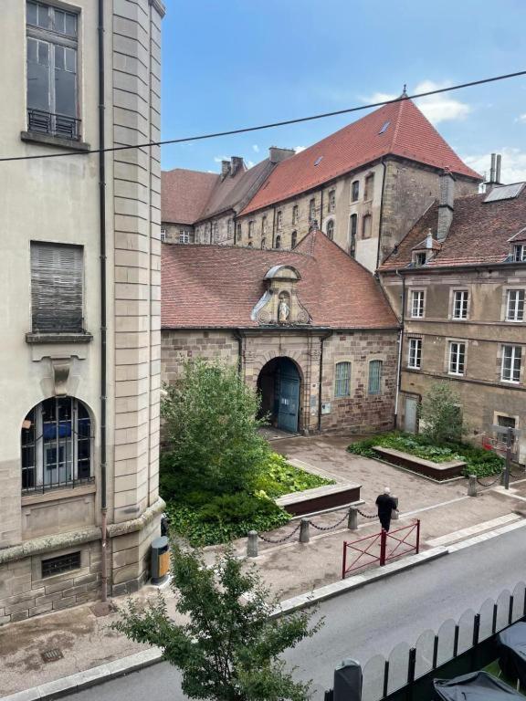 F2 Centre Historique Saint Colomban Apartment Luxeuil-les-Bains Exterior foto